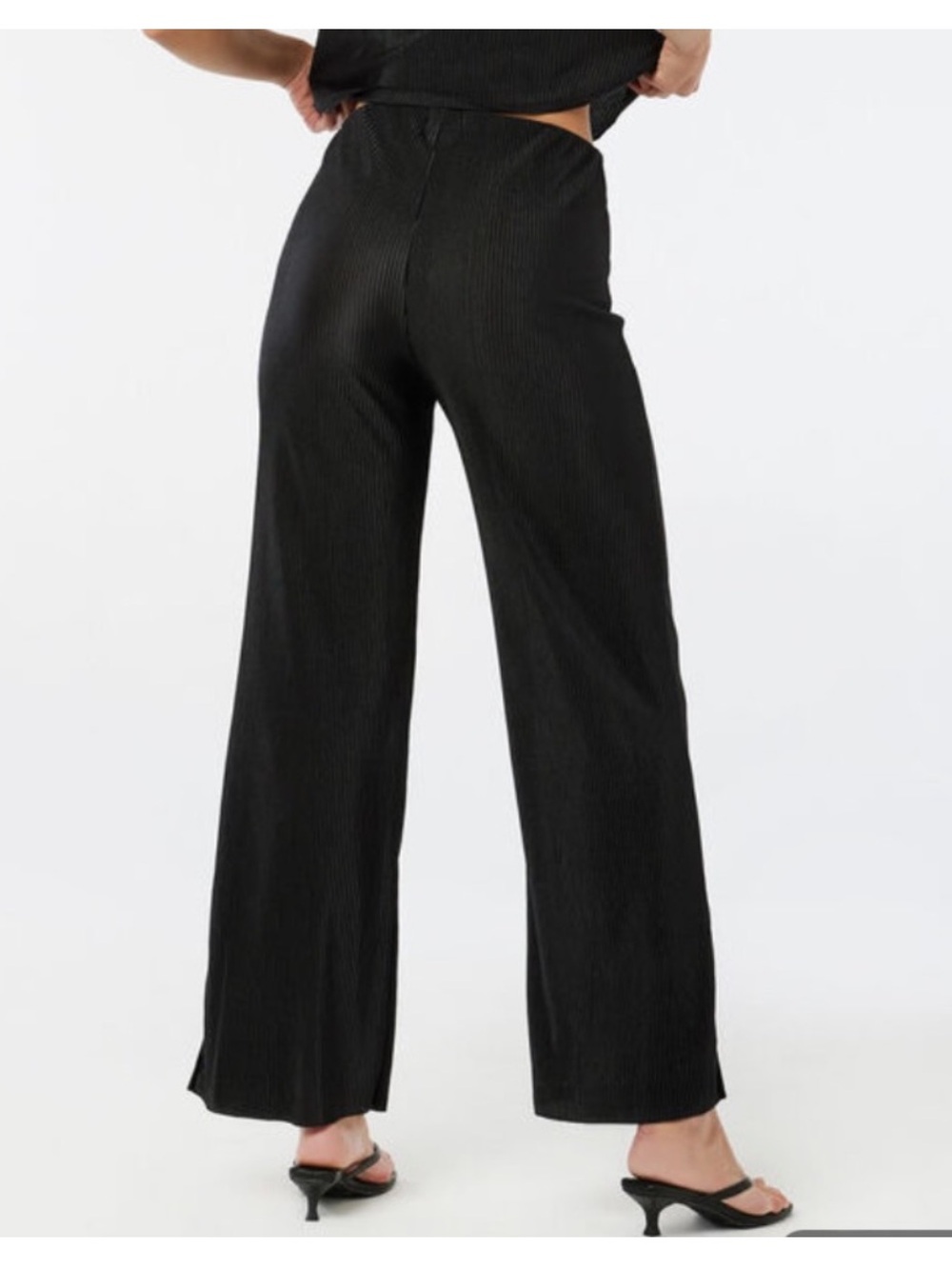 ☀️ Ardene ☀️ silky ribbed flare pants